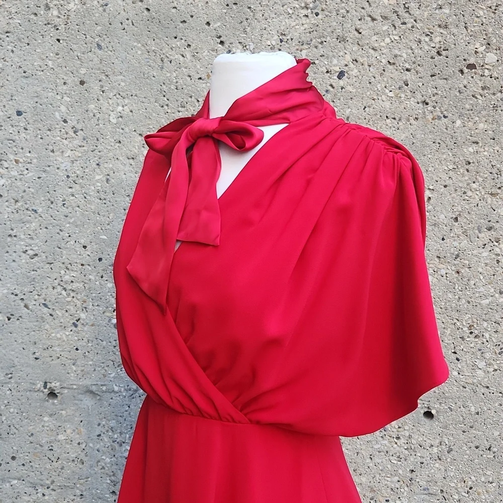 Alice + Olivia Red Mini Dress - Picture 5 of 12